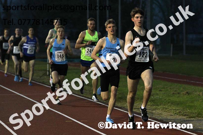 North Eastern Grand Prix graded 1500 metres , Monkton Stadium,  Jarrow and Hebburn. Photo:  David T. Hewitson/Sports for All Pics